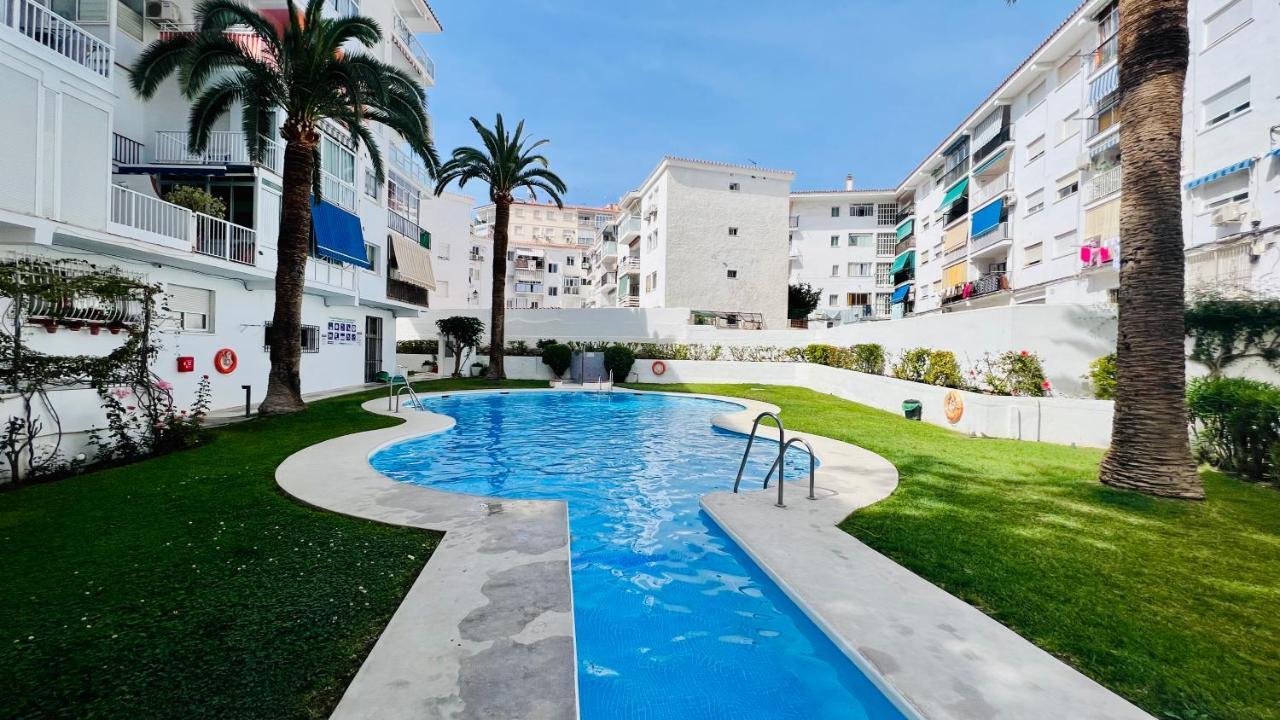 Southcosta Alojamientos Nerja Exterior foto