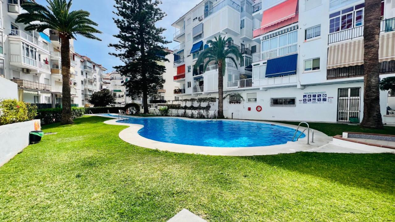Southcosta Alojamientos Nerja Exterior foto